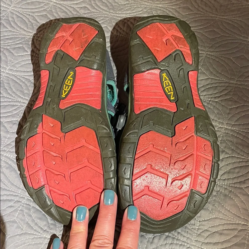 Women Keen Sandals size 6 - Picture 3 of 3